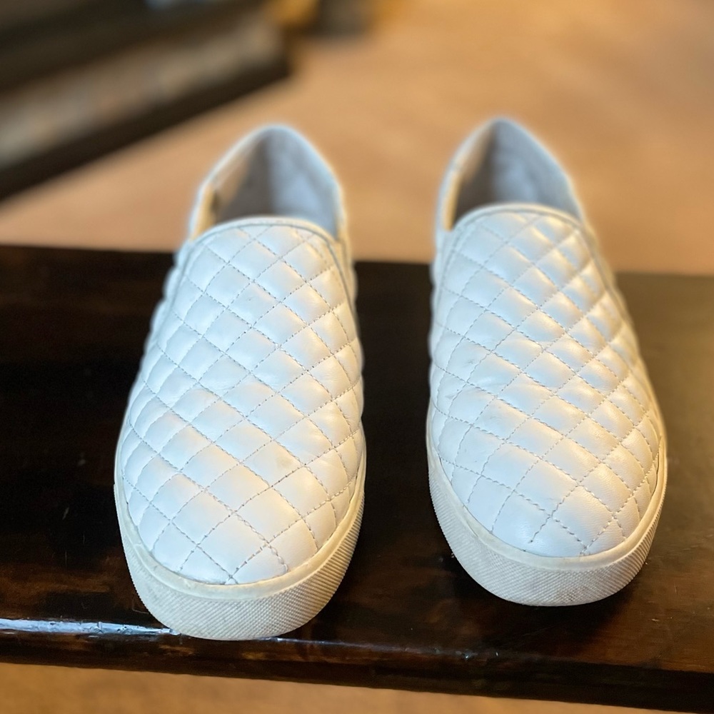 Sam Edelman slip on white “quilted” slip on sneakers